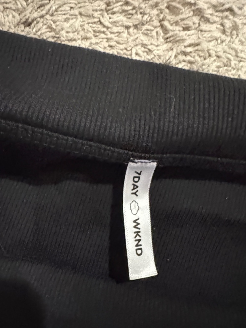 Off-Shoulder Black Ribbed Camisole Top / AA27 - Picture 2 of 3